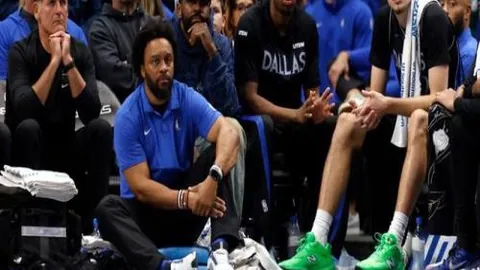 激战正酣！布莱顿与伯恩茅斯上演英超生死对决，悬念重重16对12谁能笑到最后？